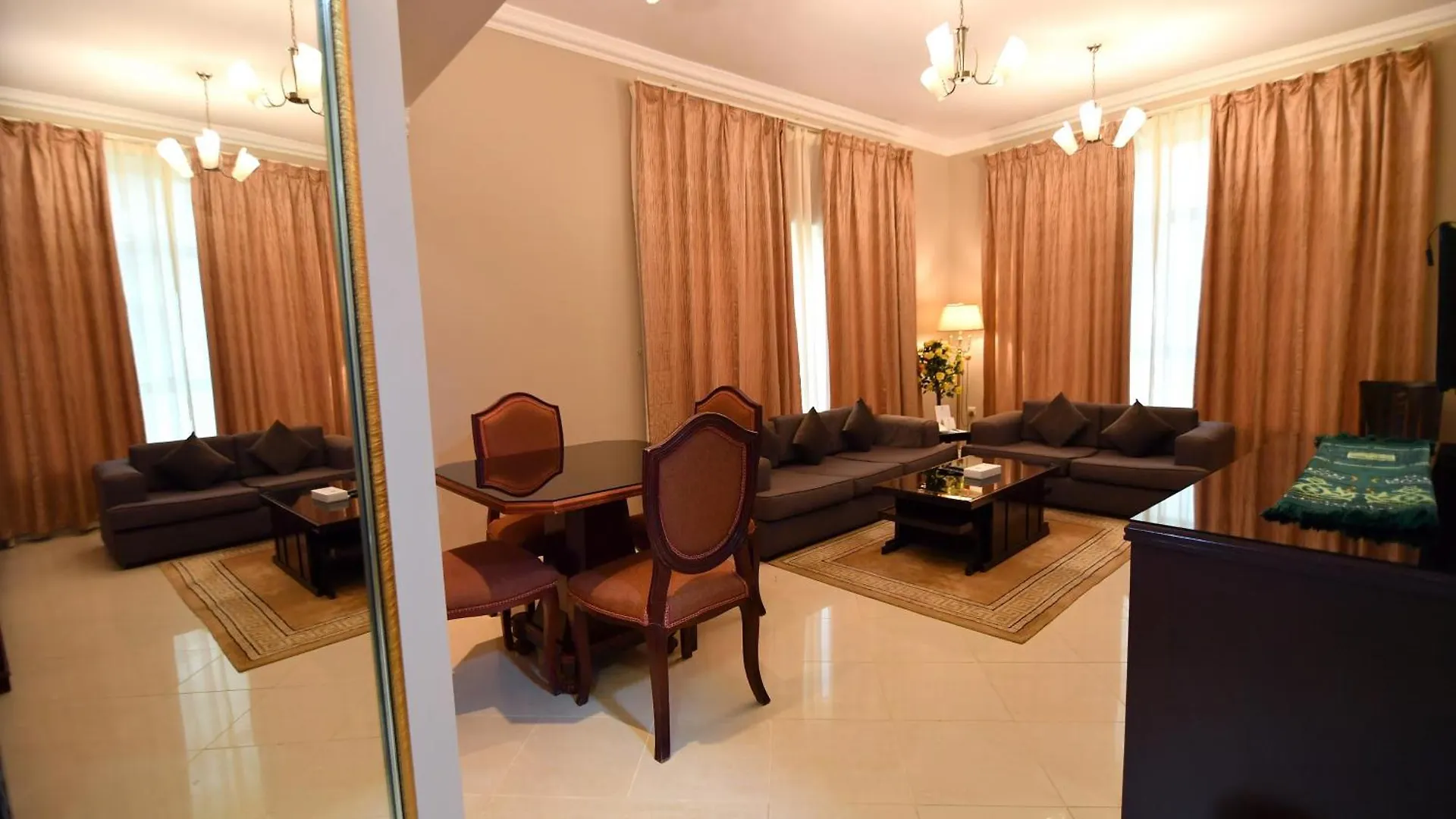 ** Aparthotel Emirates Stars Hotel Apartments Šardžá Spojené arabské emiráty